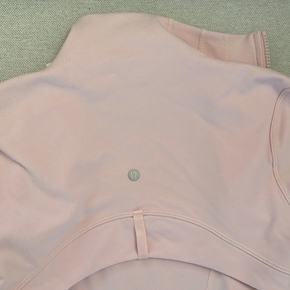 Lululemon size 4 define jacket Flush pink - Picture 10 of 13